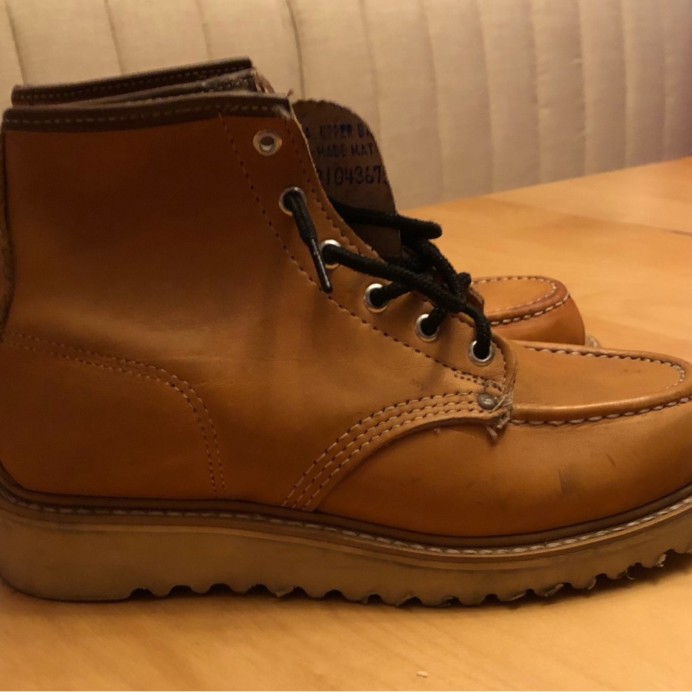 Carolina Youth size 4 leather hiker moc toe